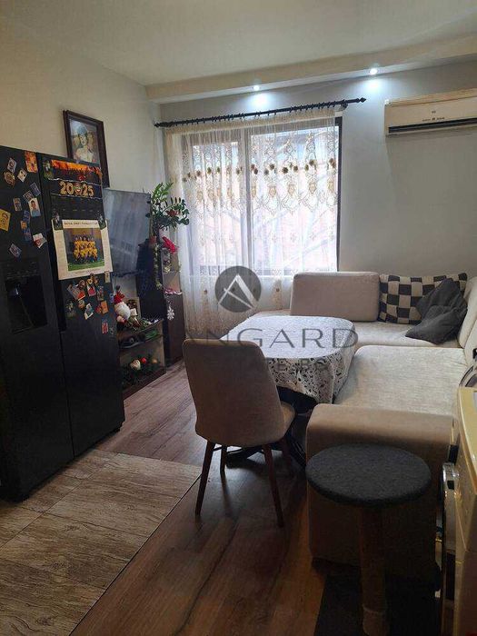 Продава се Тристаен апартамент в Пловдив, Център - 81 кв.м за 3086 €/кв.м - Снимка #1