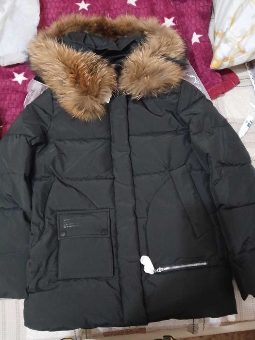 Продаются детские куртки. Цена 10000т.