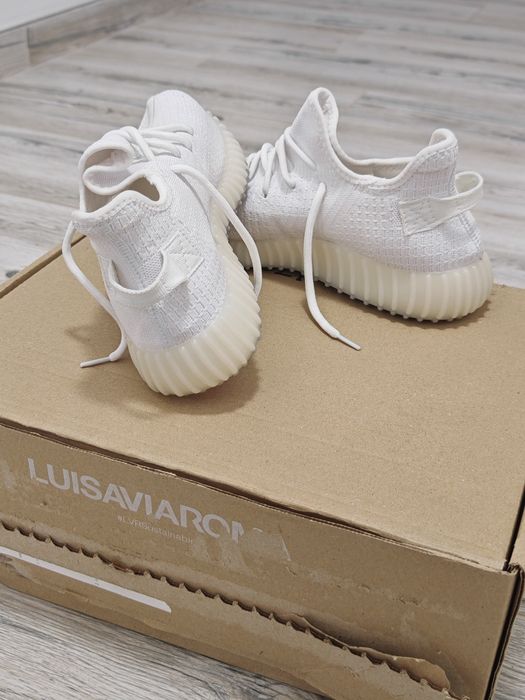 Yeezy 350 white NOI, 45