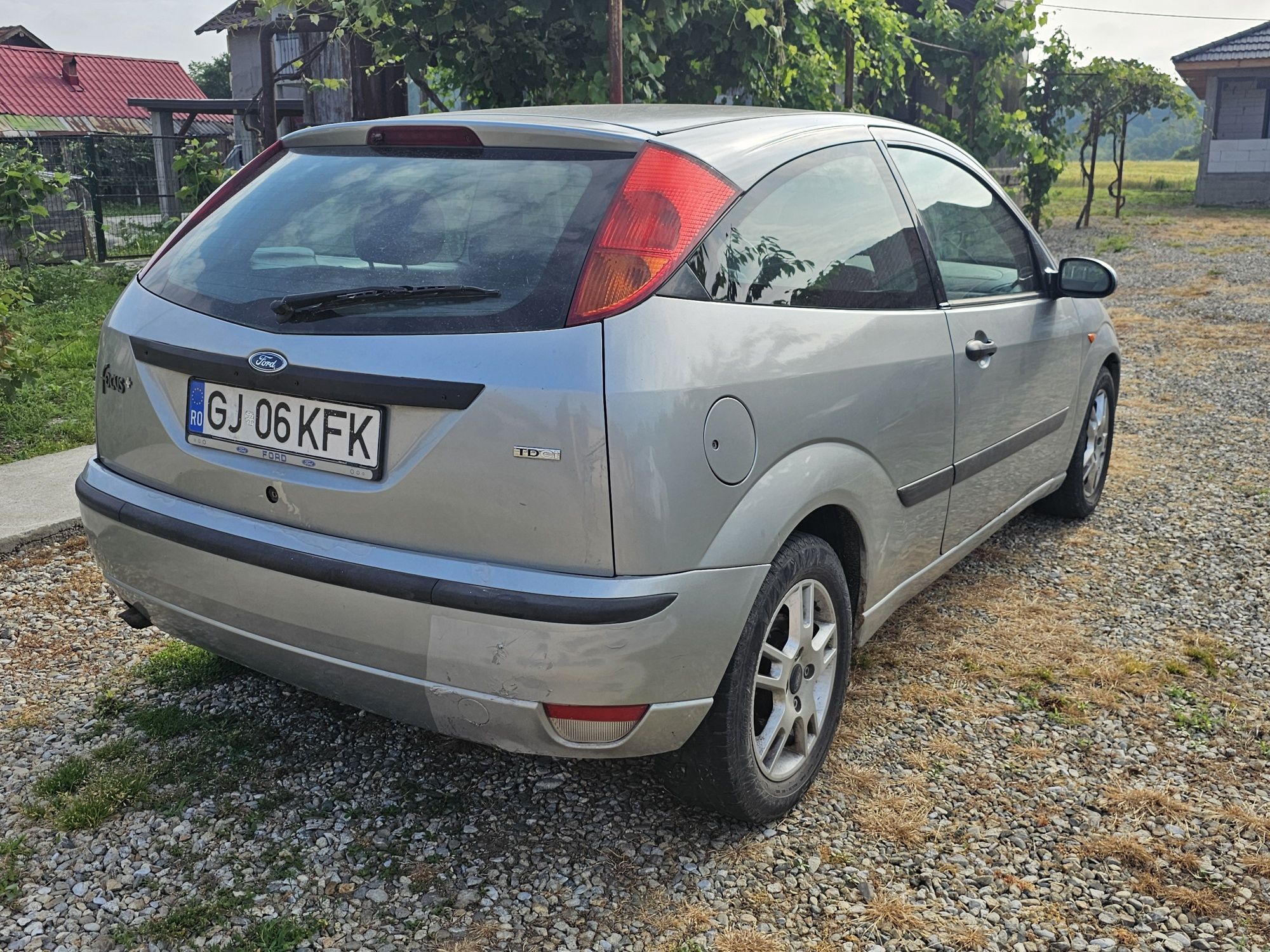 vând Ford Focus tdci