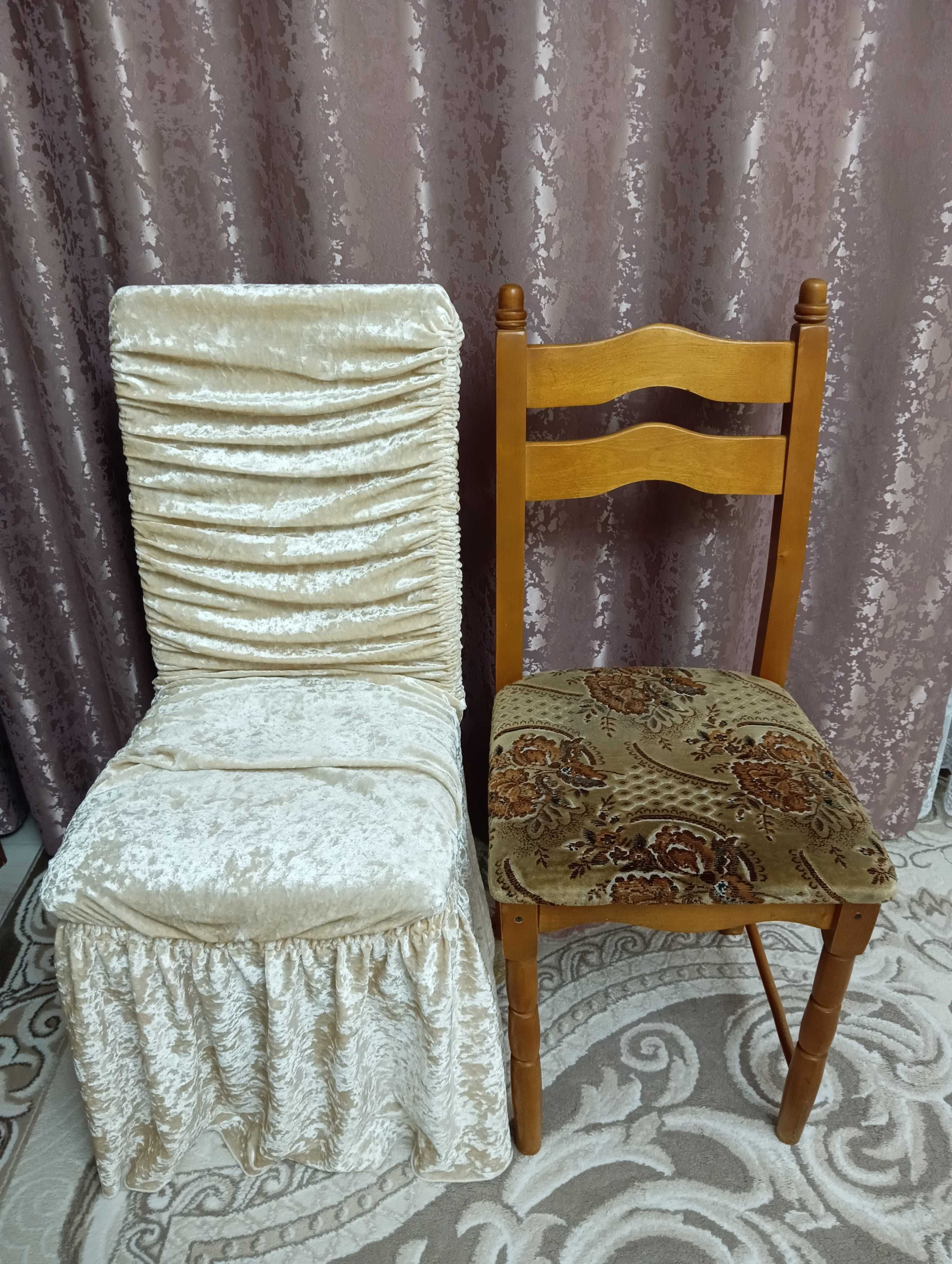 Продам стол и стулья. Размер стола: 80х120 (180). Б/у. Цена 85000.Торг