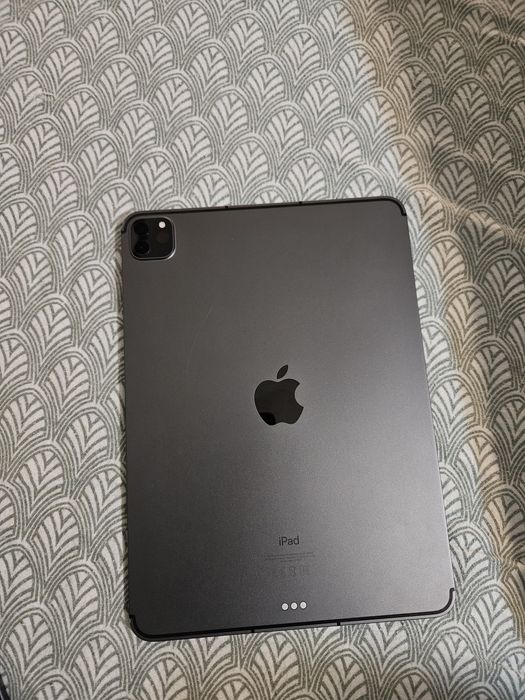 IPad Pro 11 inch 3rd generation wifi + cellular