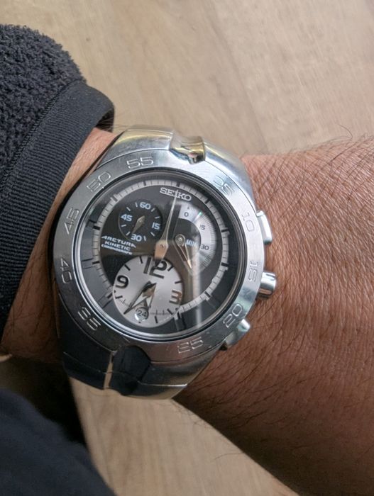 Продавам Seiko Arctura Kinetik Chronograph