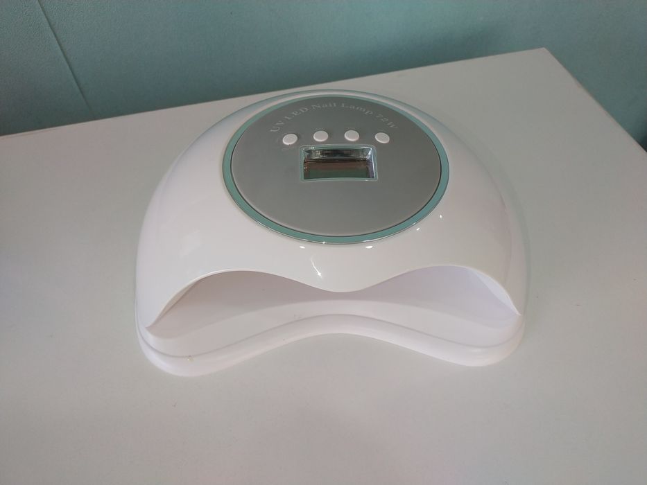 Продам лампу для маникюра