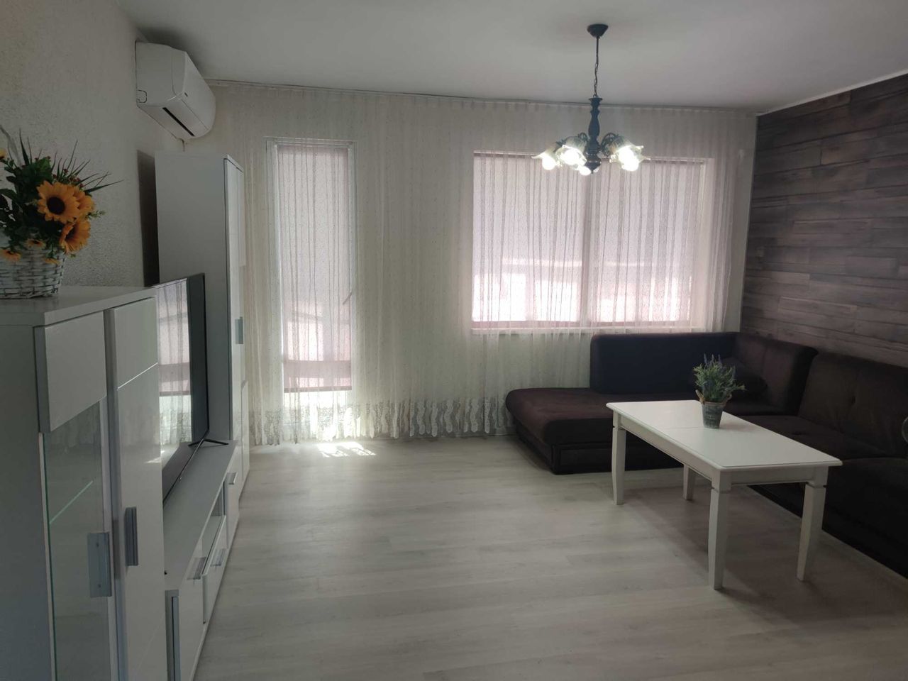 Продава се Многостаен апартамент в Варна, Възраждане 2 - 210 кв.м за 972 €/кв.м - Снимка #1
