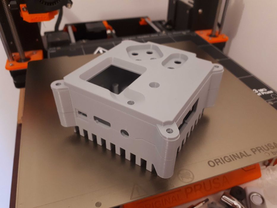 Piese robotică și carcase placi dezvoltare