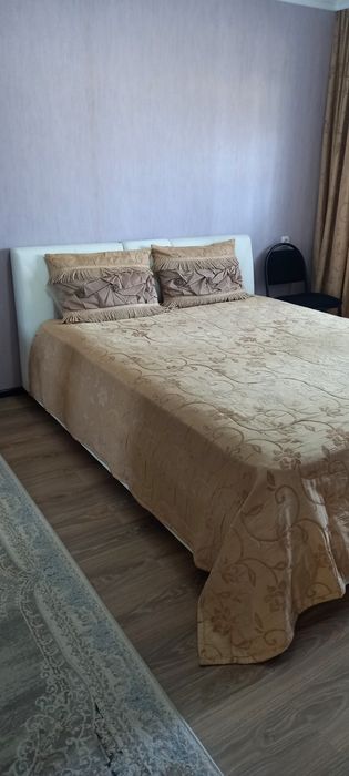 Двуспальная кровать ширина 1.6 длина 2м производства Белоруссия в отл