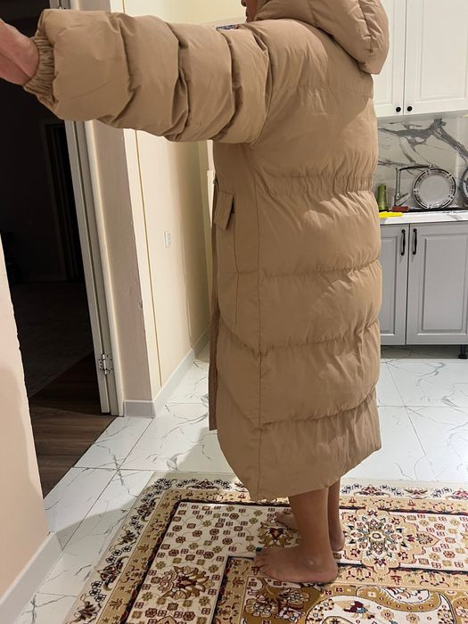 Продаю пуховикзимные 52 размер, почти новый.