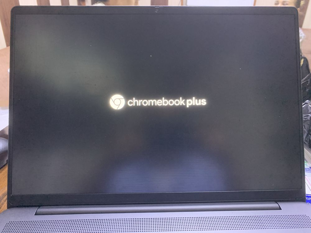 Chromebook, Lenovo gaming 16 core i3