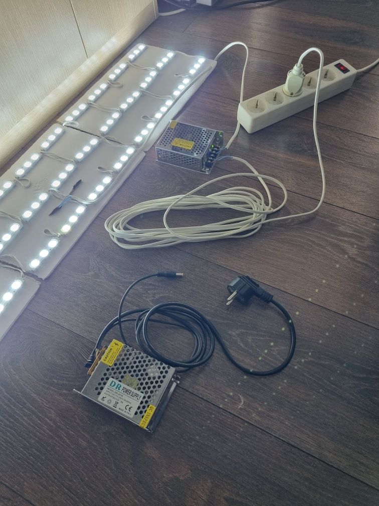 Блок питания 12V 2.1A. и 12V 5A.