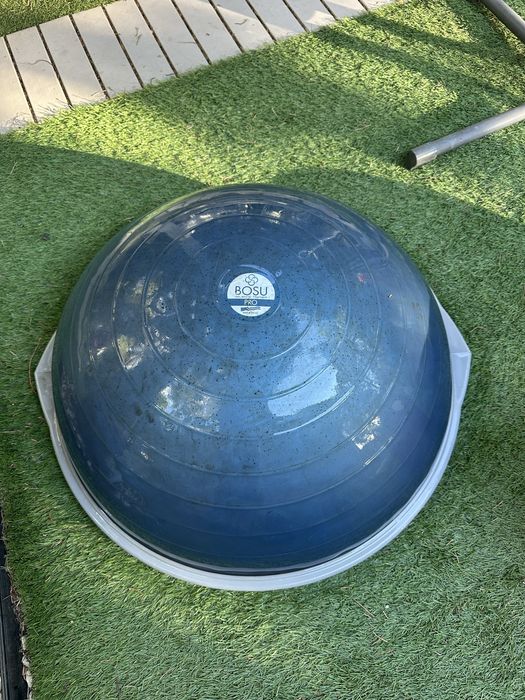 Bosu, minge de echilibru pentru gimnastica