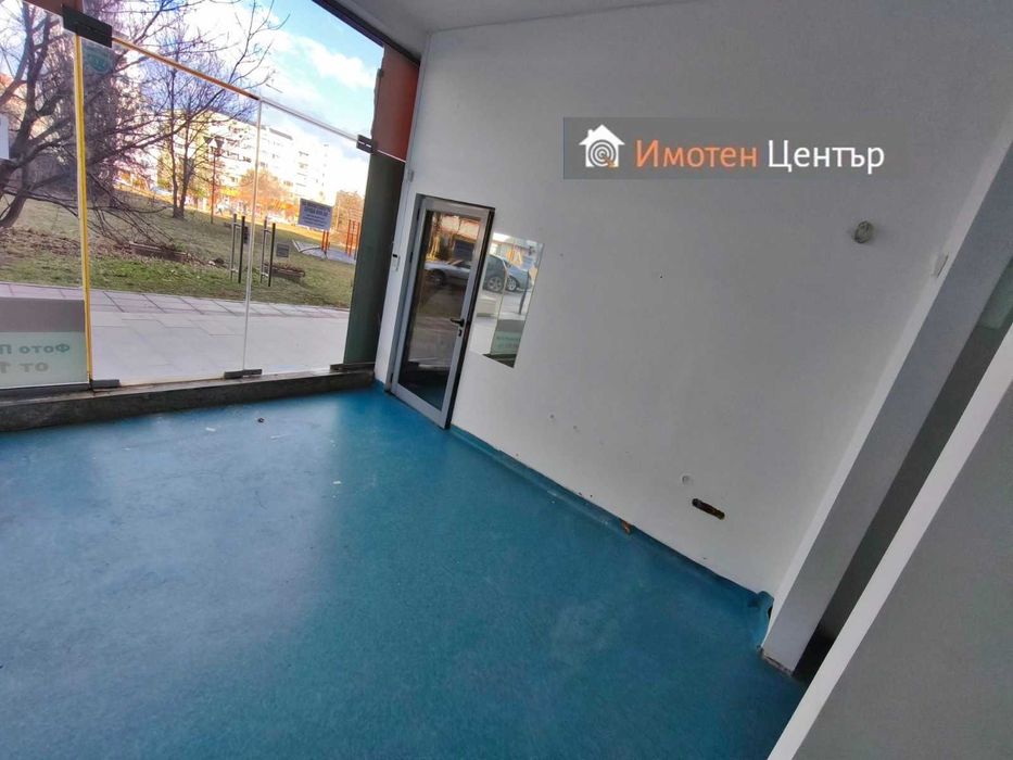 Дава се под наем Магазин в София, Студентски град - 80 кв.м за 720 € - Снимка #1