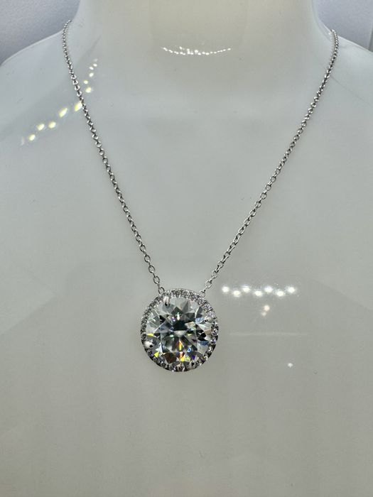 Сребърно колие с мойсанит (Диамант) 5 карата