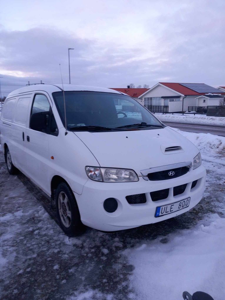 hyundai h1 / микробус/2004 година/нов внос