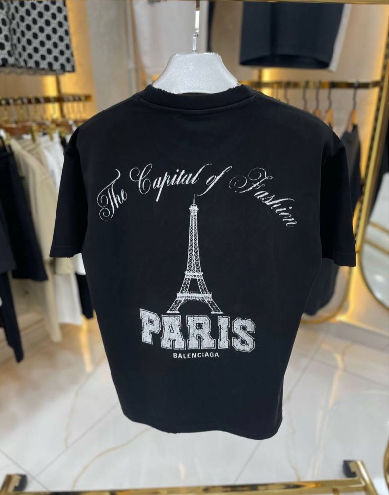 Tricou Balenciaga new collection