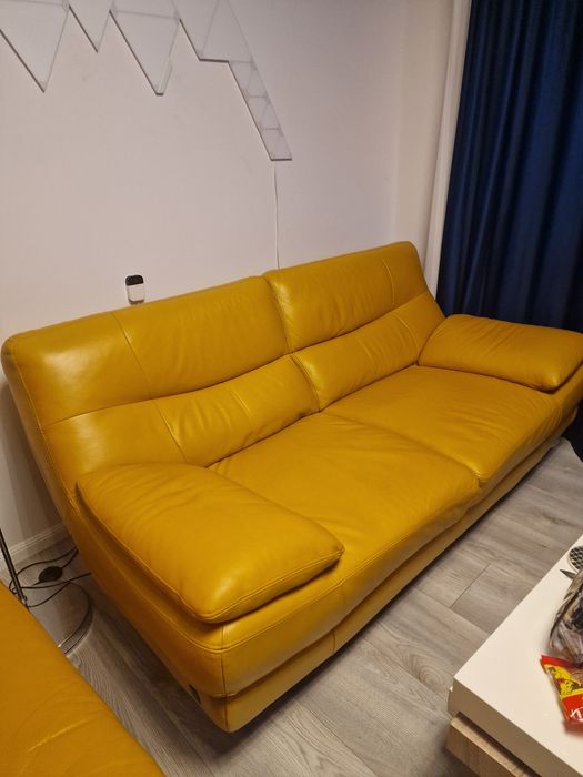 Vand canapele de piele