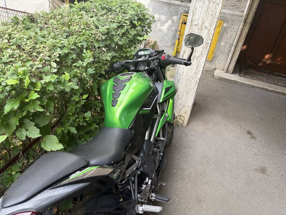 Kawasaki z125 2021