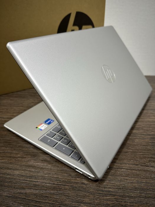 мощный новый 12-ядерный i5 ноутбук Hp 15