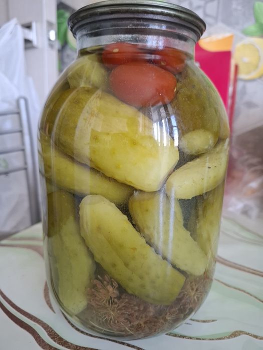 Огурцы маринованные