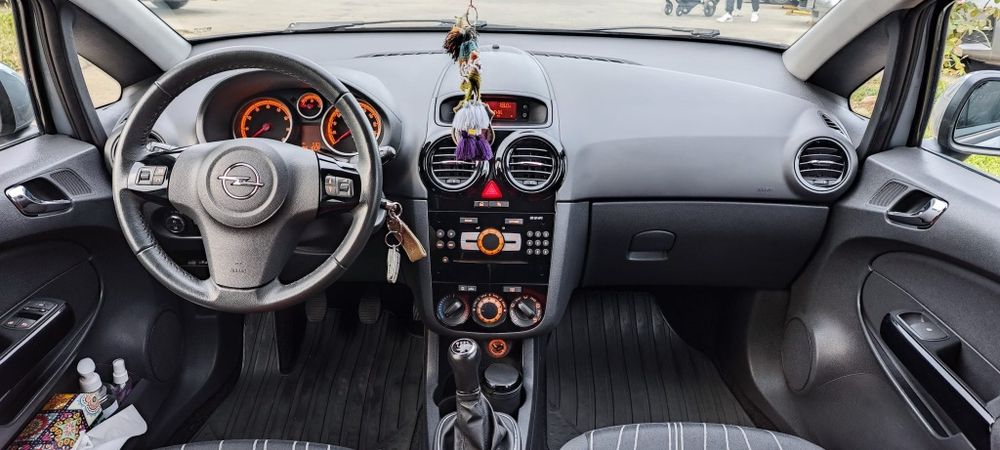 Opel CORSA 1.2 benzina, Ediția 111, facelift