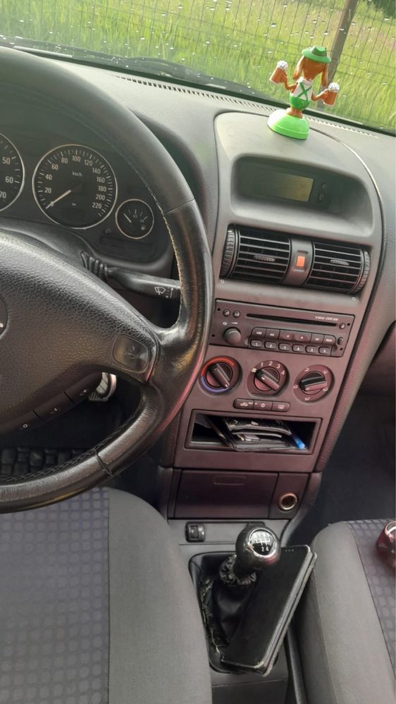 Opel astra 1.6 16 valve