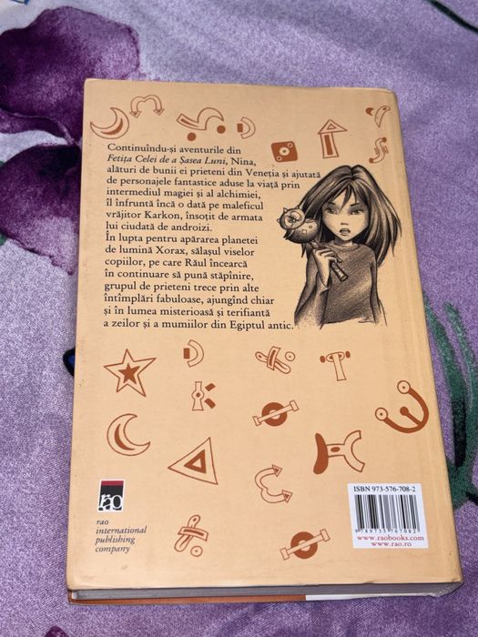 Toata seria Fetita felei de a sasea luni