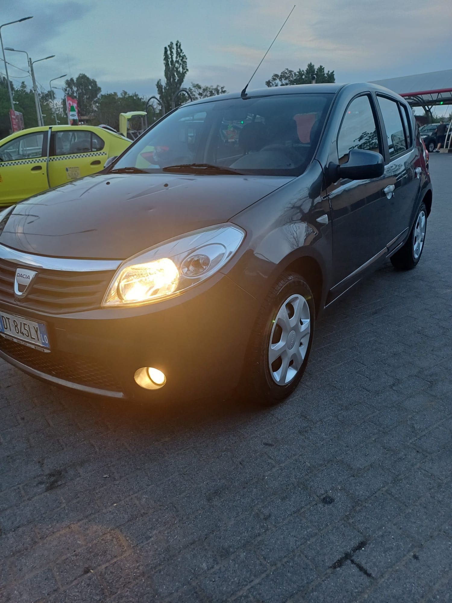 Dacia sandero 1400cm3 GPL