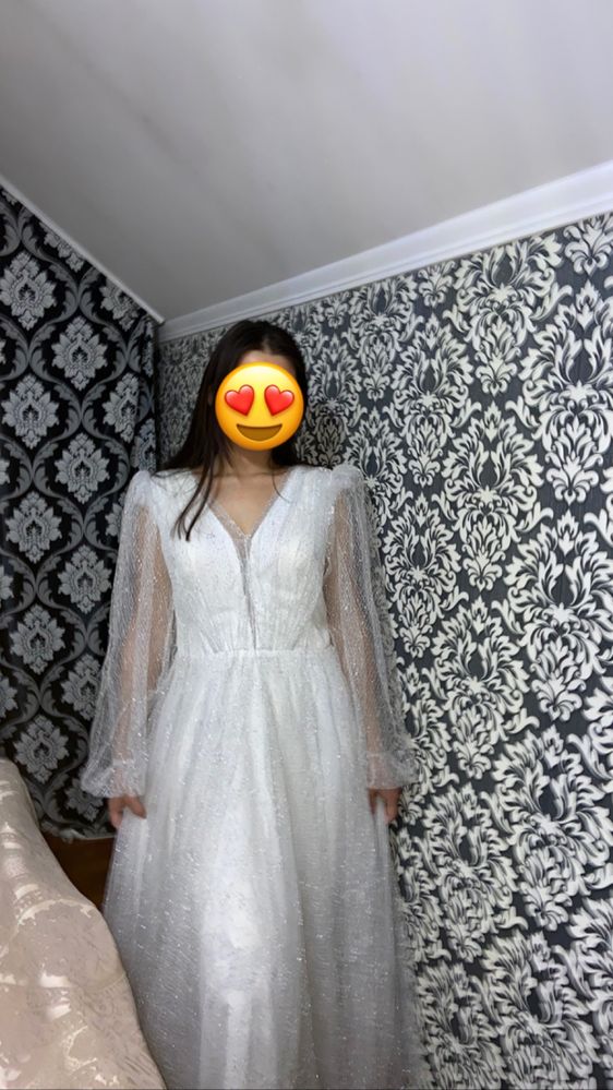 Платье белое на сырга салу