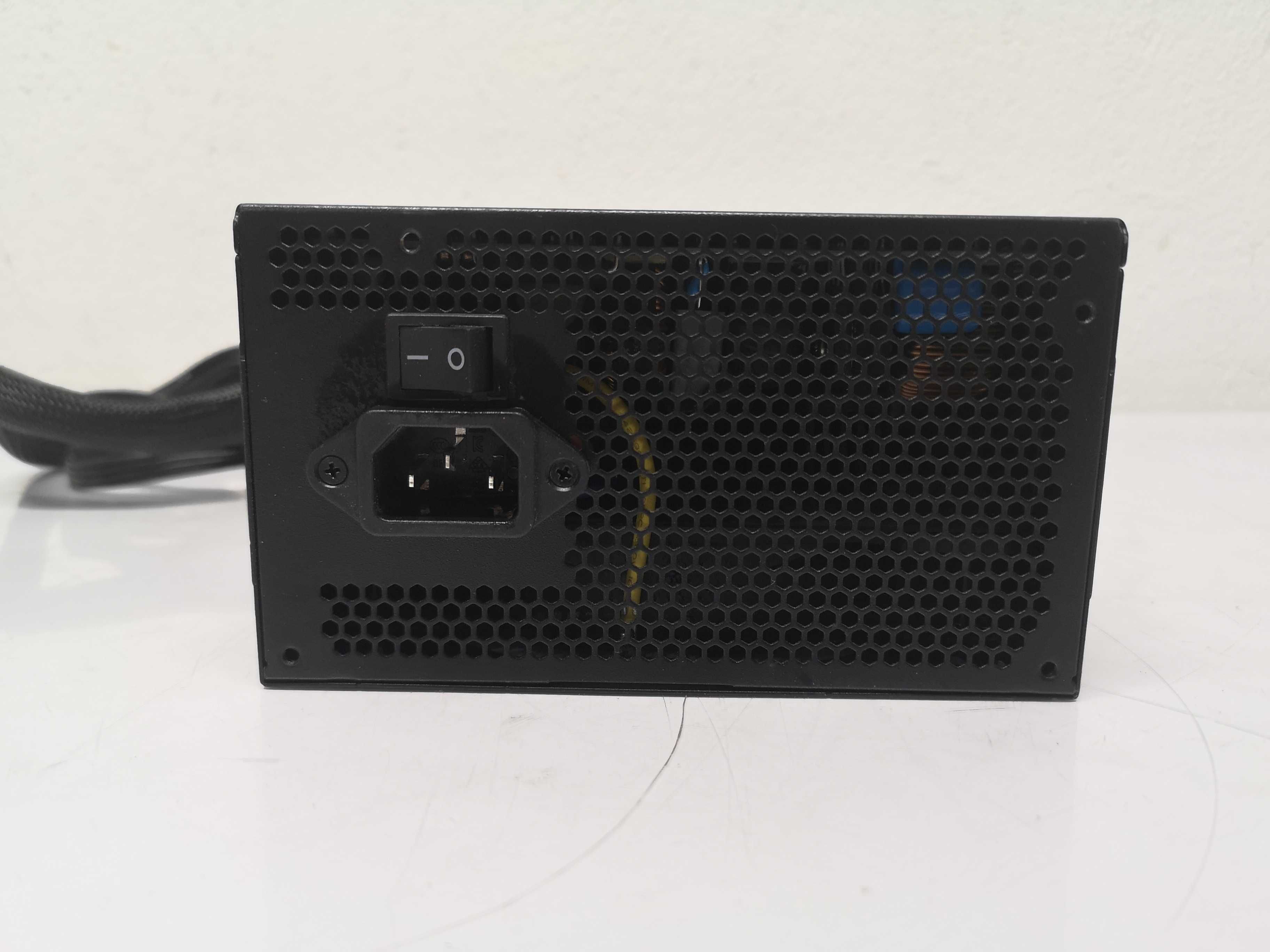 Захранване - CORSAIR TX850M