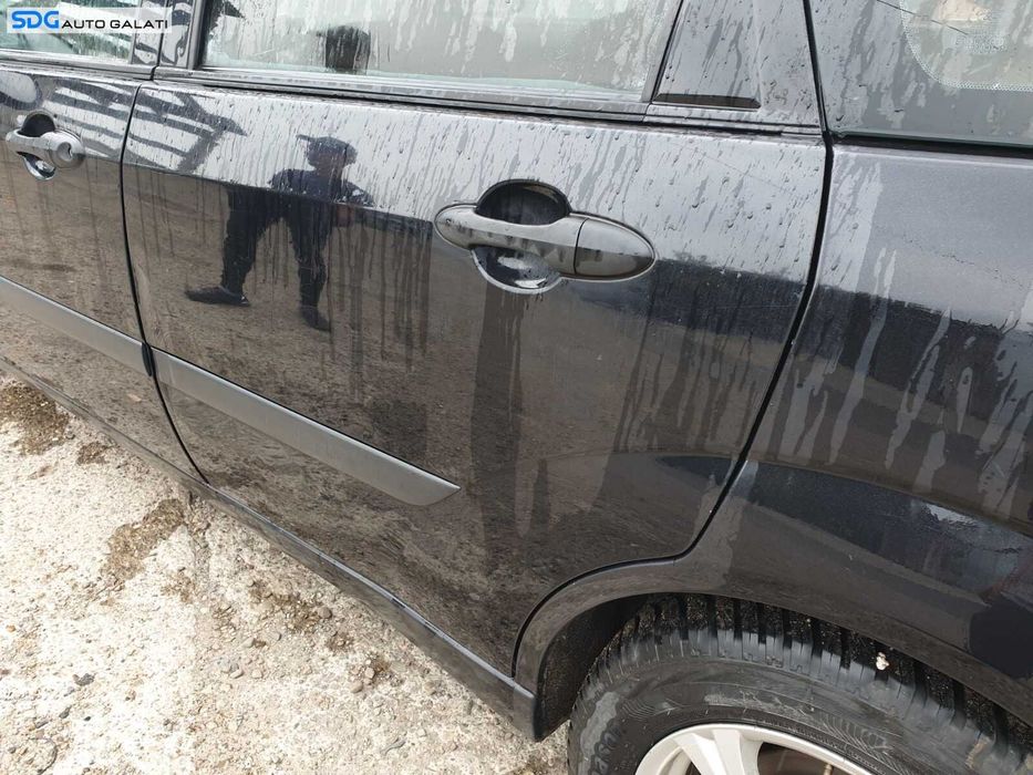 Usa Usi Portiera Portiere Stanga Spate Dezechipata Ford Focus 1 Break Combi 1998 - 2004 Culoare F8