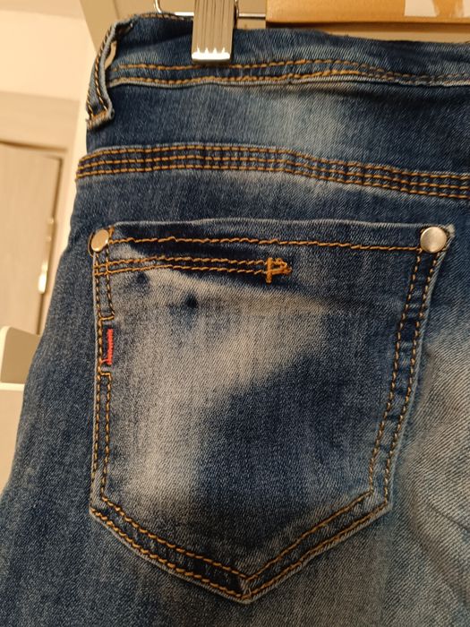 Blugi rupți masura 30/ S