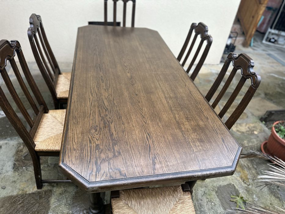 Масивна трапезна маса с 6 стола