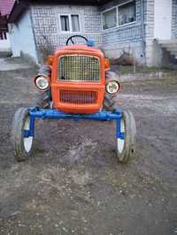 Tractor Fiat 215