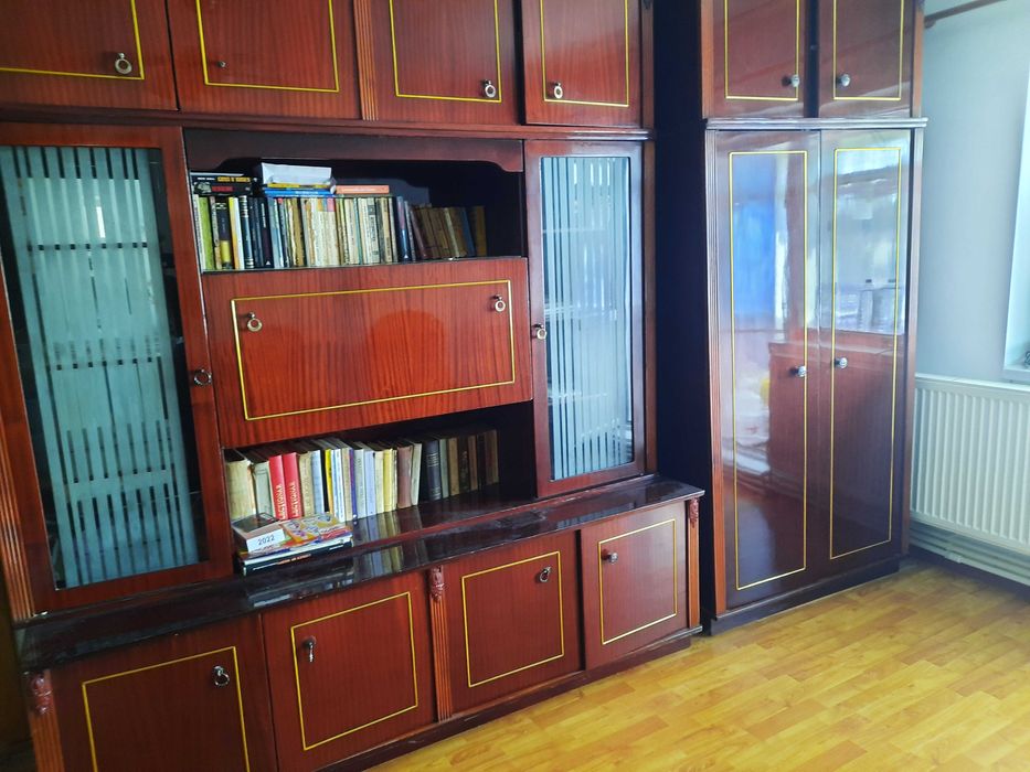 Vand mobila sufragerie 3 piese