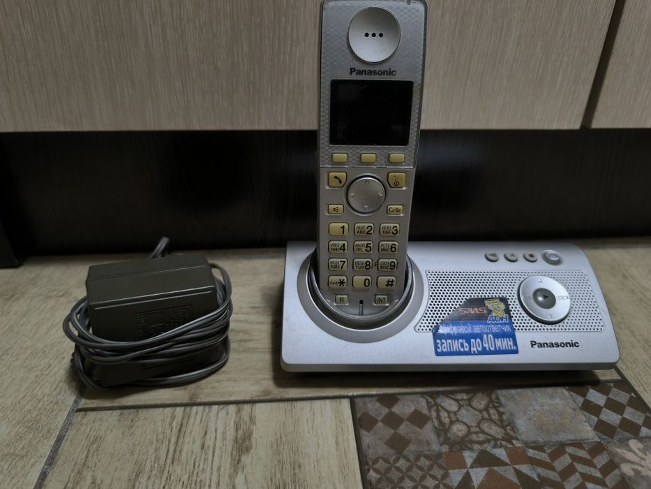 Радиотелефон  Panasonic