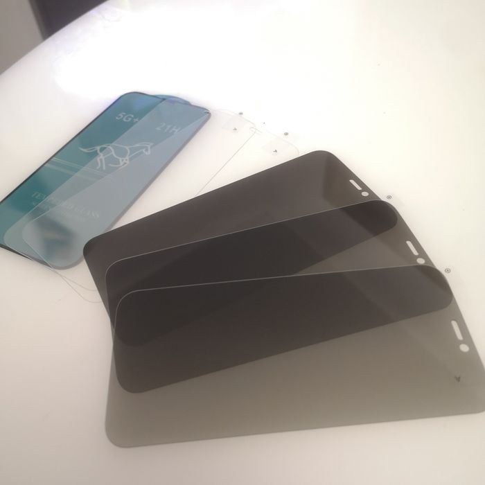 6 Folii din sticla pentru IPhone 12 mini 3 transparente și 3privacy