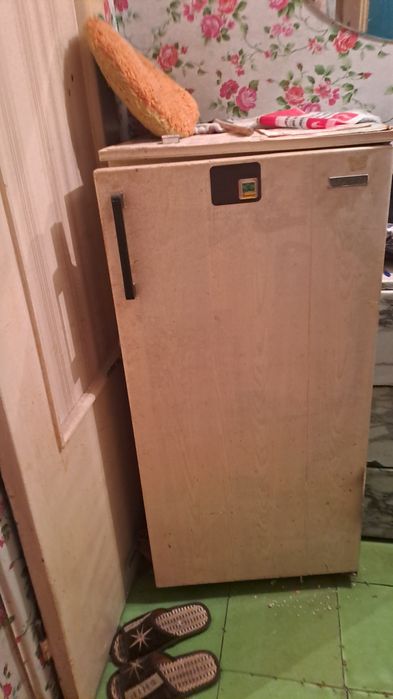 Отдам холодильники