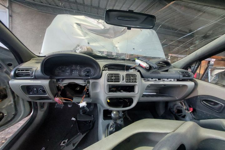 Usa stanga spate Renault Clio a 2-a generatie