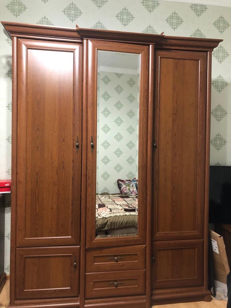 Спальный гарнитур