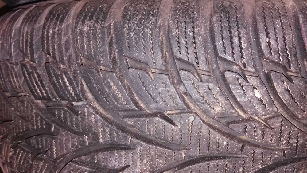 Roti cu anvelope de iarna 185-65-14 pt.WV Passat