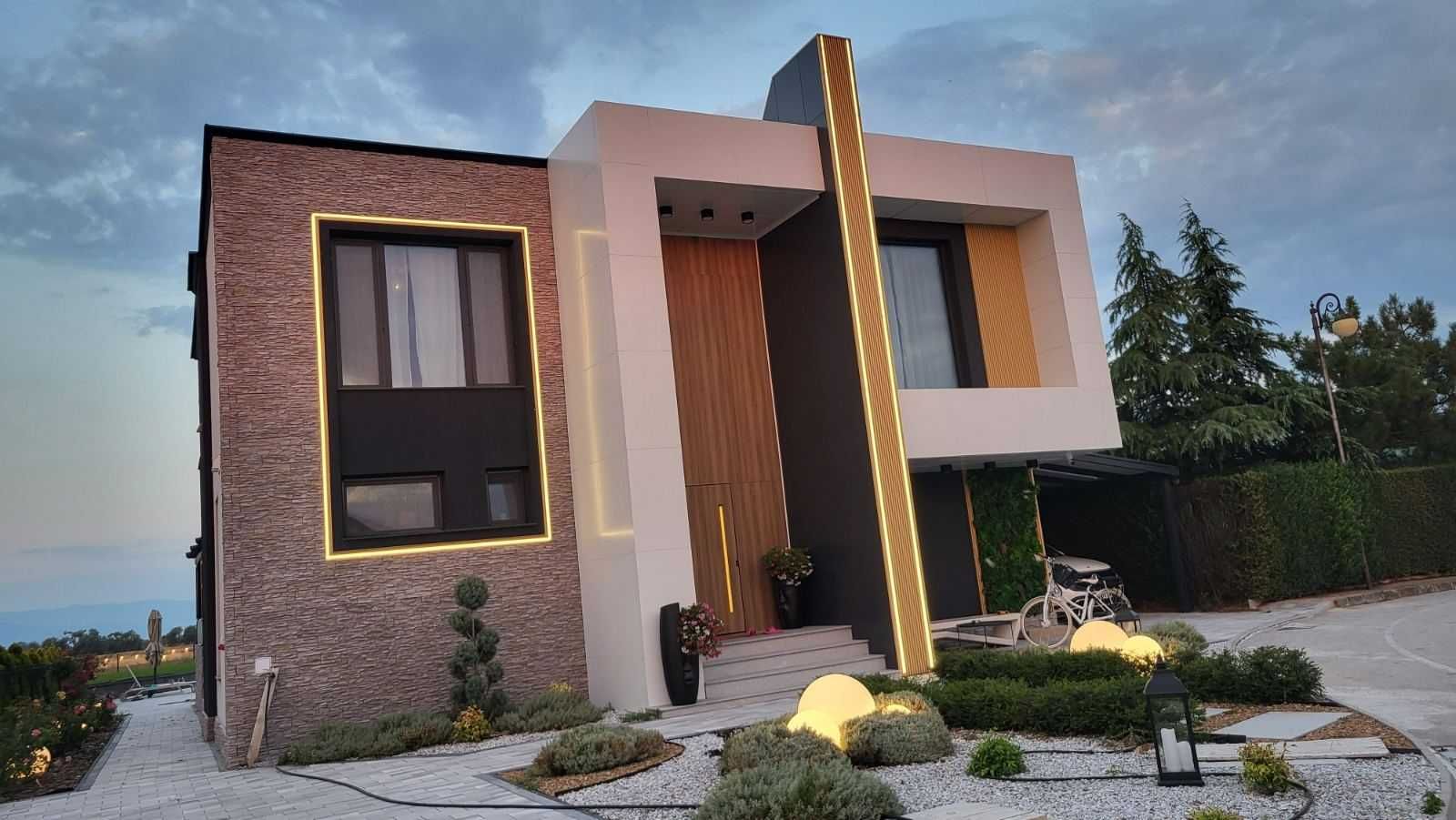 ПРОДАВА СЕ! Новострояща се луксозна къща близо до Пловдив