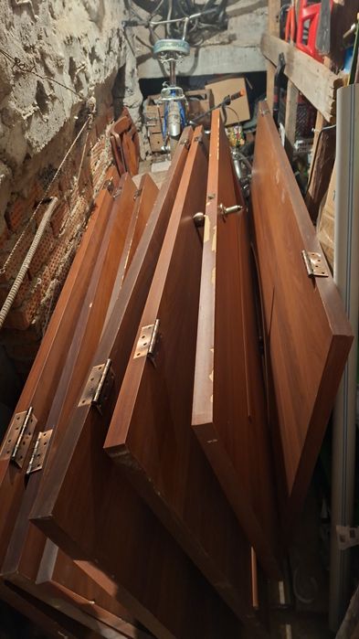 Двери межкомнатные орех цвет