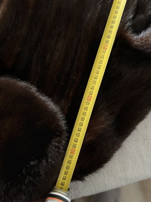 Haina lunga de blana de vizon (nurca)