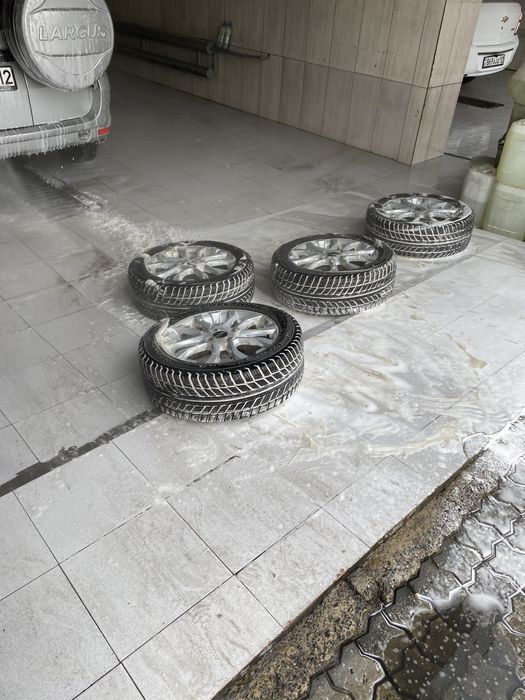 Продаем диски с резиной