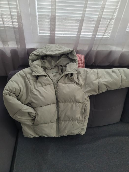 Яке Zara  бледо зелено с качулка