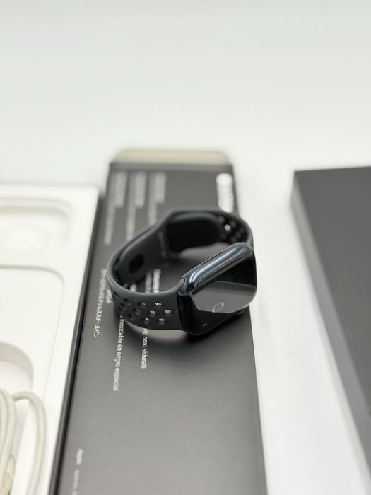 Apple watch 7 41mm Nike Sport Band в отличном состяний