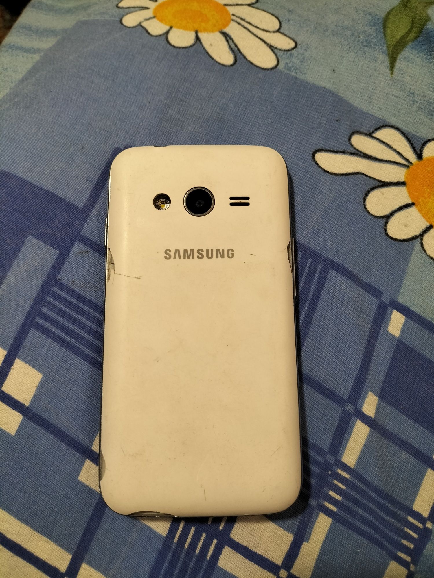 Vînd urgent telefon Samsung