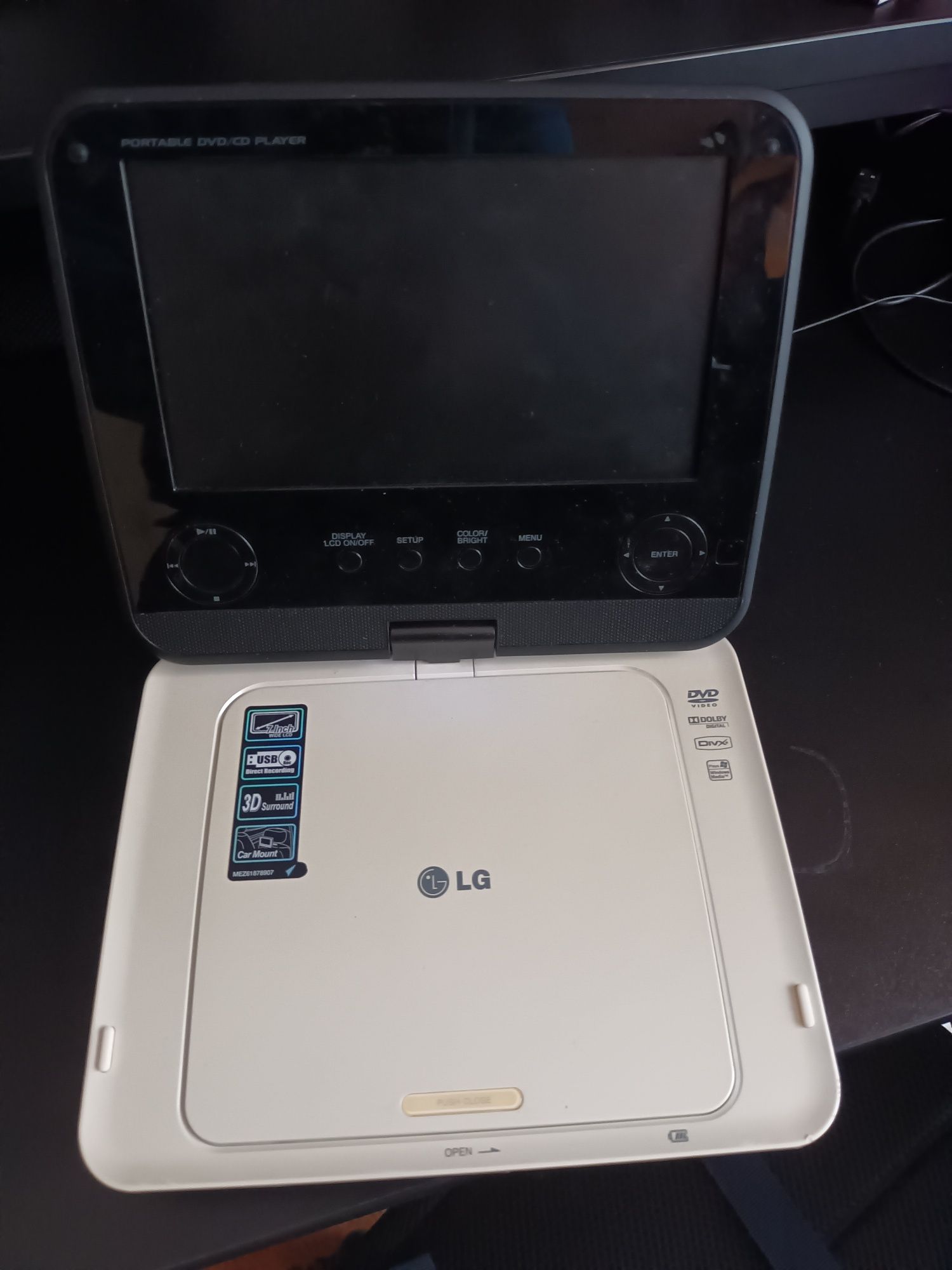 DVD player auto LG