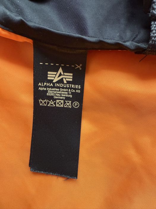Елек Alpha Industries