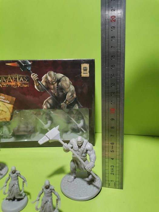 Set figurine NOVA AETAS. Cyclops monster onboard game.
